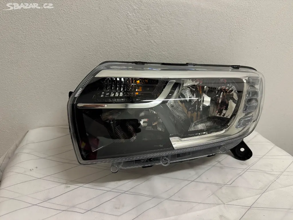 Náhled: Dacia Sandero II lift světlo